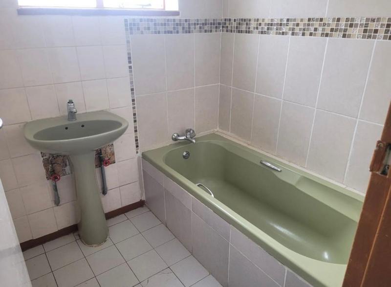 6 Bedroom Property for Sale in Sasolburg Free State